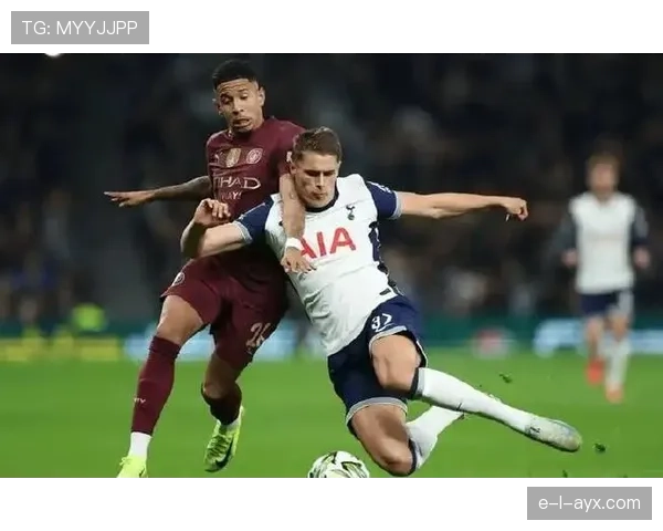 伯恩茅斯状态回暖,强势冲击英超中游行列 伯恩茅斯状态回暖,强势冲击英超中游行列