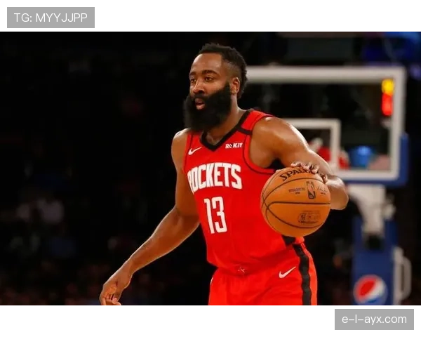 詹姆斯·哈登利用挡拆拉开空间提升三分命中率明显优于联盟平均水平